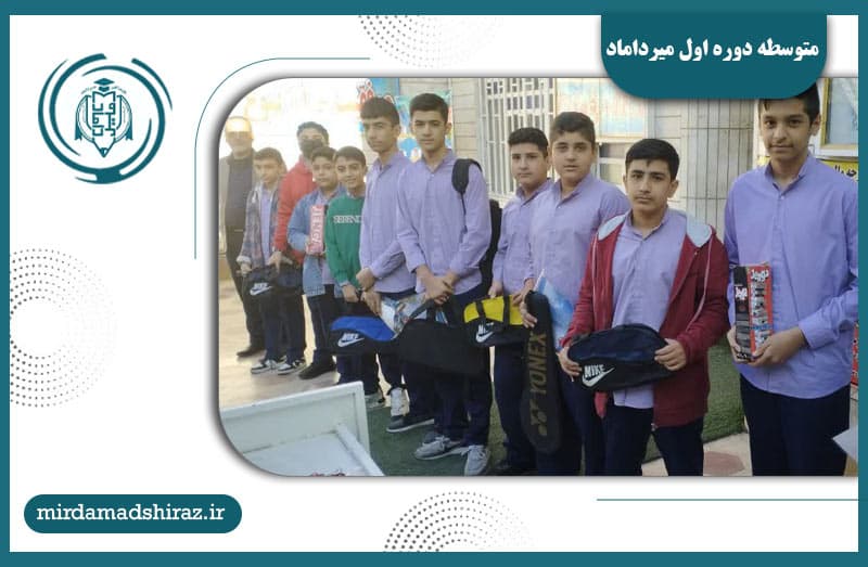 تقدیر از دانش آموزان مسابقات معارف اسلامی و فرهنگی وهنری